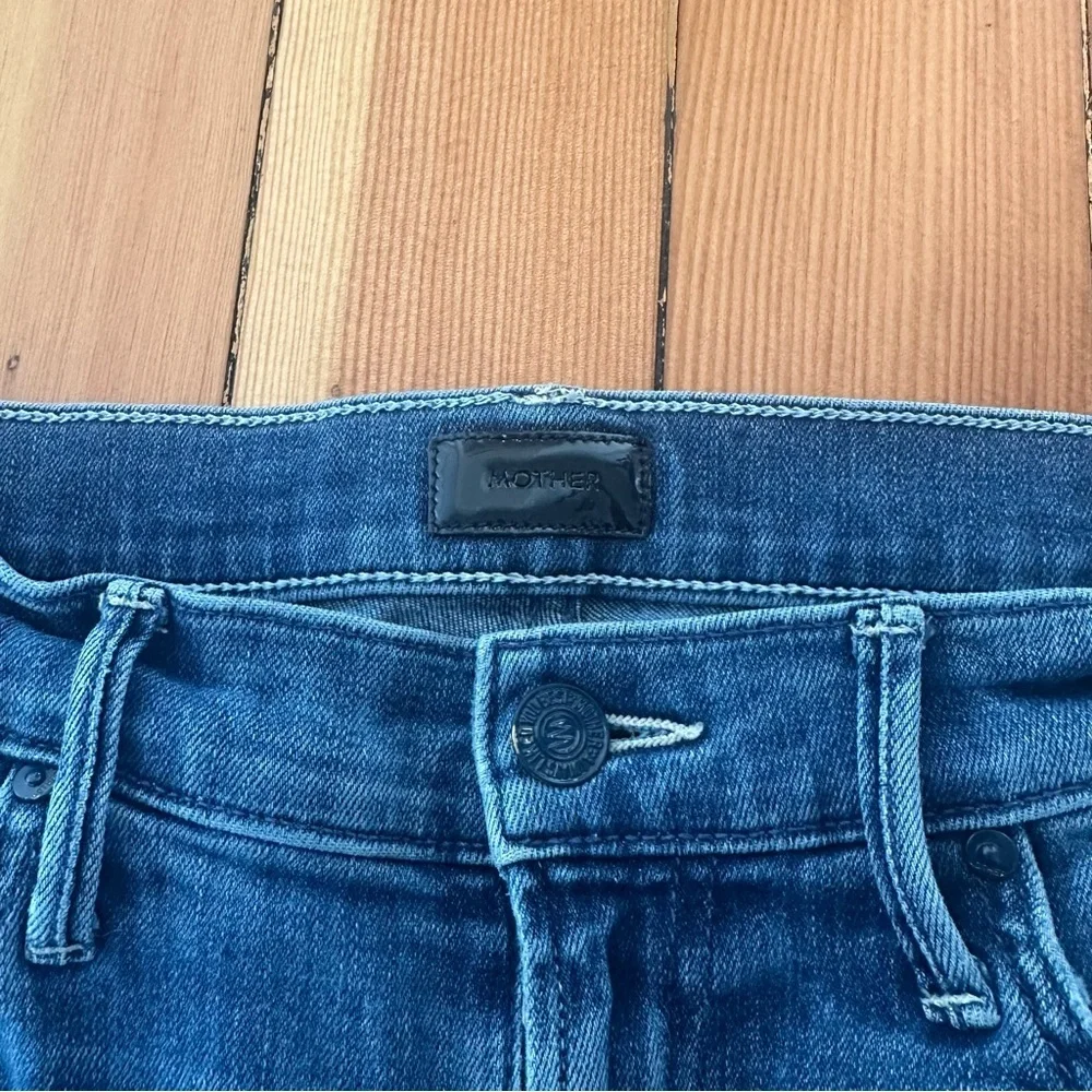 Mother Women’s The Rascal Ankle Step Fray Jeans In Field Of Dreams Wash Size 28